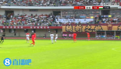 U23国足半场0-0塔吉克斯坦：向余望两度造险，鲍盛鑫上抢封堵险破门