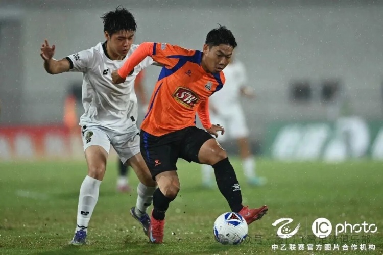 十人厦门飞鹭客场0-1告负 三连胜止步温州 十人厦门飞鹭客场0-1告负 三连胜止步温州