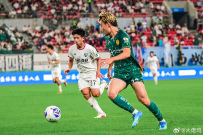 冯轶梵角球头槌 刘宇杰单刀锁胜 贵州贵阳竞技主场2-0完胜广州蒲公英 冯轶梵角球头槌 刘宇杰单刀锁胜 贵州贵阳竞技主场2-0完胜广州蒲公英