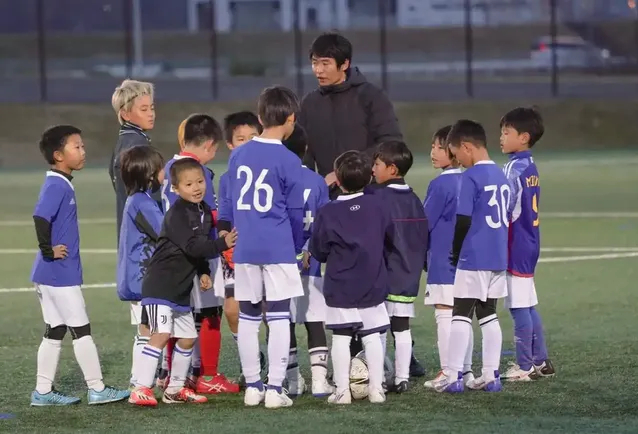 日本足球的塔基逻辑:被掐尖淘汰的孩子,如何撑起世界杯出线 日本足球的塔基逻辑:被掐尖淘汰的孩子,如何撑起世界杯出线