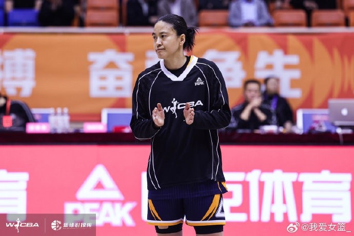 王丽丽确定加盟山东女篮 上赛季场均14+5+6获抢断王