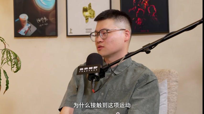 王哲林自曝因身高放弃乒乓球转项篮球 陈林坚自幼热爱 王哲林自曝因身高放弃乒乓球转项篮球 陈林坚自幼热爱