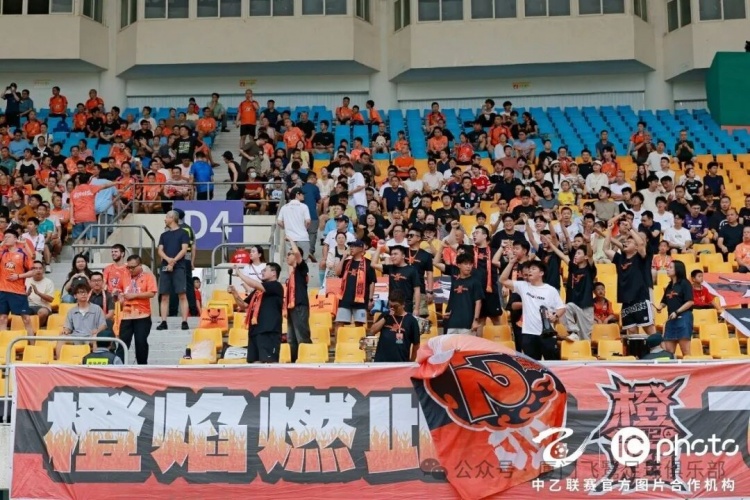 中乙-刘子铭头球首开纪录 厦门飞鹭1-2遭杭州临平吴越逆转主场不败告破