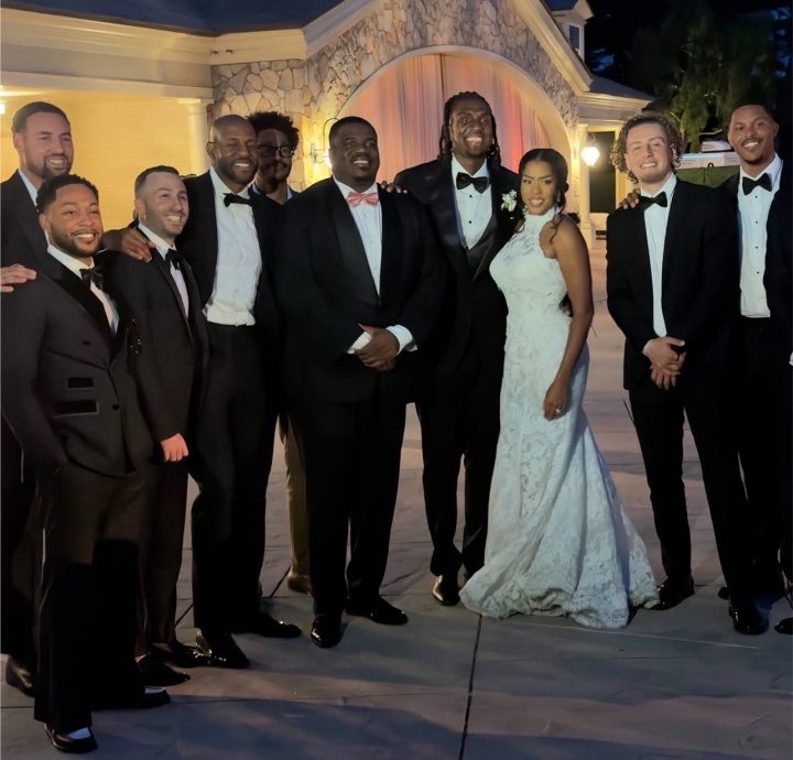 卢尼婚礼克莱普尔到场 追梦缺席现身大通中心看WNBA 卢尼婚礼克莱普尔到场 追梦缺席现身大通中心看WNBA